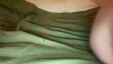 tall smooth vers gay online show from 14, 10, 2025