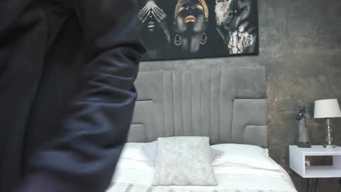 Bruce Hans online show from 7, 11, 2025