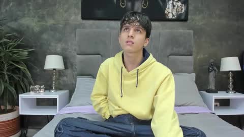 Bruce Hans online show from 14, 11, 2025