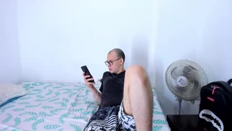 Snapshot of bruce_kane69 chatting on 8, 3, 2025 Bruce Kane online show from 8, 3, 2025