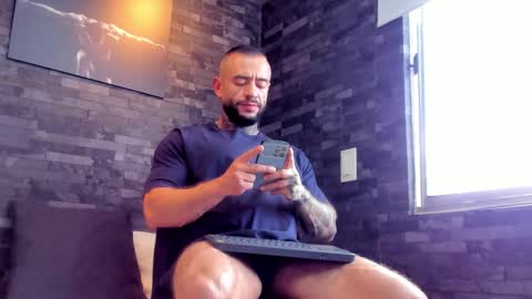 Snapshot of brucedallas chatting on 20, 9, 2025 brucedallas online show from 20, 9, 2025