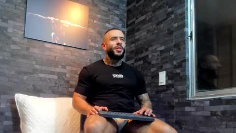 Snapshot of brucedallas chatting on 12, 10, 2025 brucedallas online show from 12, 10, 2025