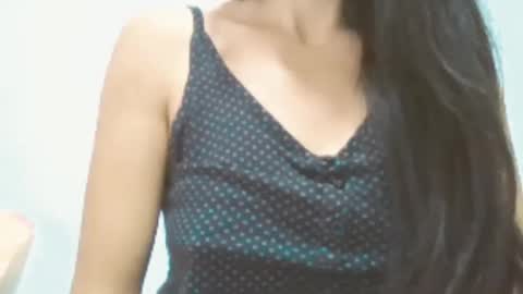 Snapshot of brunela chatting on 12, 11, 2025 brunela online show from 12, 11, 2025