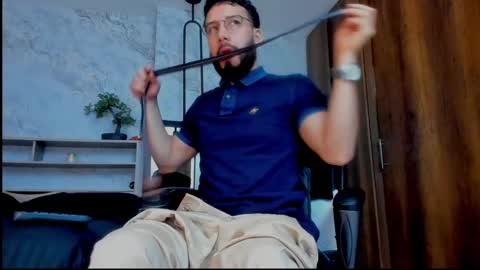 Andres Suarez online show from 4, 3, 2025