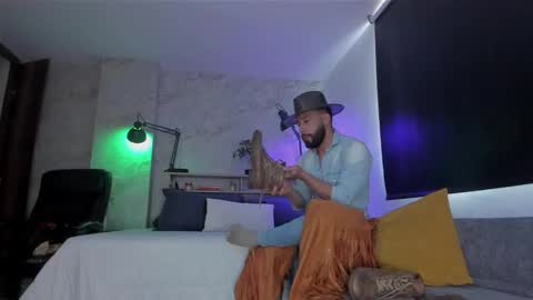 Andres Suarez online show from 30, 10, 2025