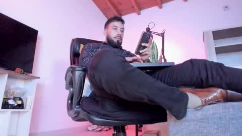 Andres Suarez online show from 25, 3, 2026