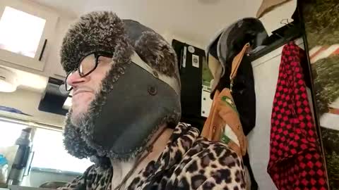 Snapshot of brushsquach chatting on 17, 4, 2026 Steve... aka SkinnieDippin aka TimberTramp online show from 17, 4, 2026