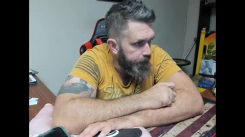 Snapshot of brutalmaster1983 chatting on 16, 10, 2025 BRUTALMASTER1983 online show from 16, 10, 2025
