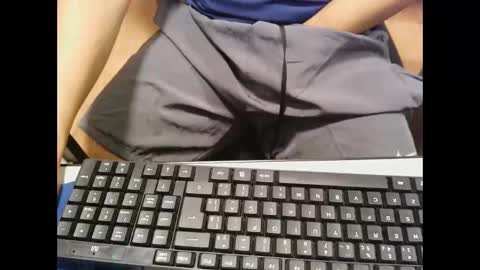 Snapshot of brwas1995 chatting on 10, 9, 2025 brwas1995 online show from 10, 9, 2025