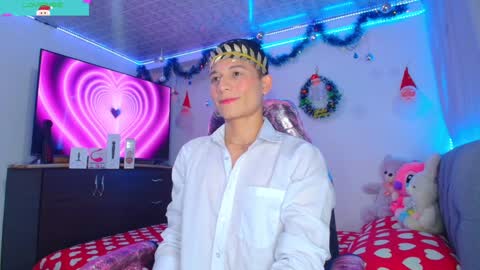BRYAM INDEPENDENT MODEL online show from 14, 12, 2024