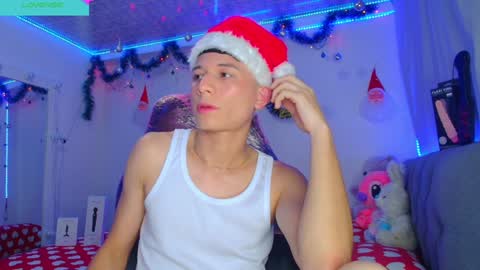 BRYAM INDEPENDENT MODEL online show from 21, 12, 2024