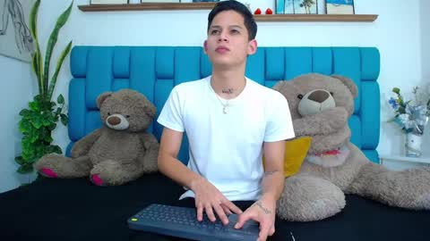 Snapshot of bryan_hotty chatting on 21, 2, 2026 Bryan online show from 21, 2, 2026