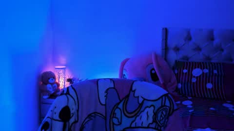 Carly     online show from 30, 1, 2025