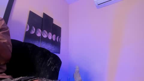 Bryxon  online show from 1, 3, 2025