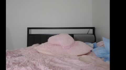 Queen Lola XXX online show from 6, 5, 2026