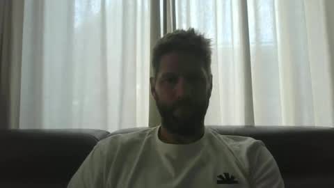 bubblebee1982 online show from 29, 9, 2025