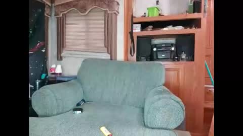 Snapshot of bubblebutt417 chatting on 23, 5, 2026 Max candi online show from 23, 5, 2026
