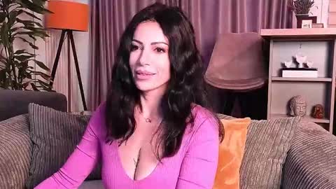 MayaCroft online show from 5, 10, 2025