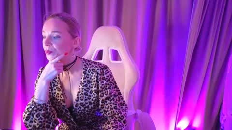 bubbling_crush online show from 16, 2, 2025