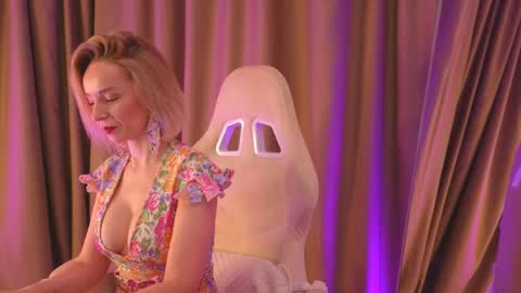 bubbling_crush online show from 12, 3, 2025