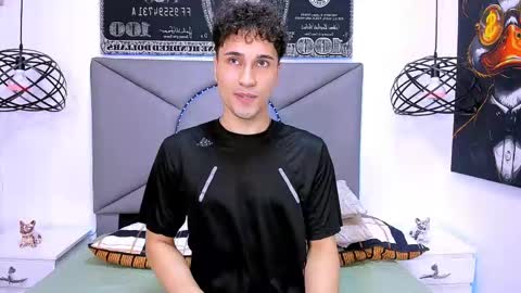 Snapshot of buddy_whitte chatting on 19, 4, 2026 Buddy Whitte online show from 19, 4, 2026