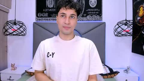 Snapshot of buddy_whitte chatting on 20, 4, 2026 Buddy Whitte online show from 20, 4, 2026