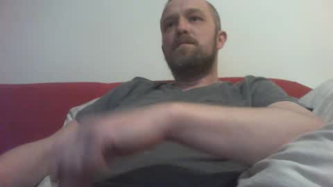 Snapshot of budgie1095 chatting on 5, 1, 2025 budgie1095 online show from 5, 1, 2025