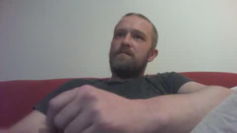 Snapshot of budgie1095 chatting on 8, 1, 2025 budgie1095 online show from 8, 1, 2025
