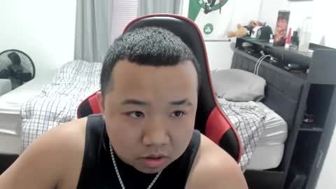 buffsexyman24 online show from 21, 2, 2025