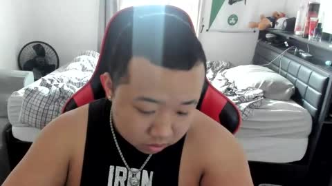 buffsexyman24 online show from 4, 3, 2025