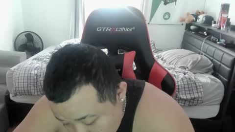 buffsexyman24 online show from 8, 3, 2025