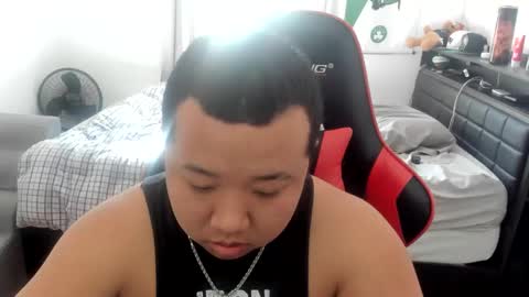 buffsexyman24 online show from 11, 3, 2025