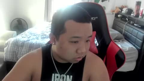 buffsexyman24 online show from 11, 3, 2025