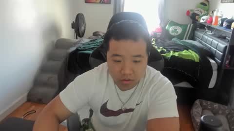 buffsexyman24 online show from 11, 2, 2026