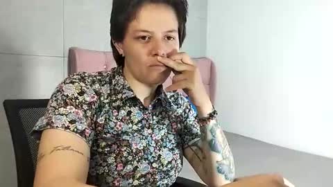 Snapshot of bug2025 chatting on 10, 9, 2025 bug2025 online show from 10, 9, 2025