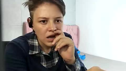 Snapshot of bug2025 chatting on 13, 9, 2025 bug2025 online show from 13, 9, 2025