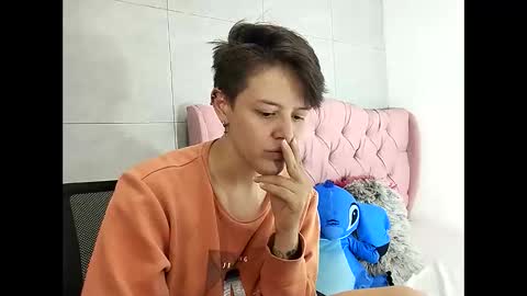 Snapshot of bug2025 chatting on 28, 10, 2025 bug2025 online show from 28, 10, 2025