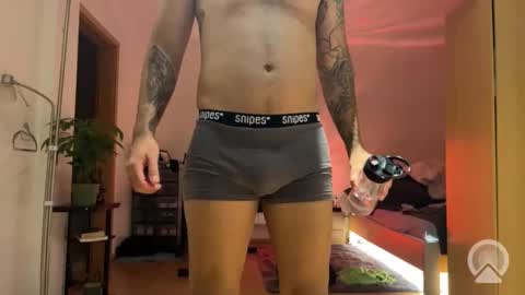 Snapshot of builttotemp chatting on 4, 11, 2025 builttotemp online show from 4, 11, 2025