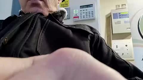 Snapshot of bulkyboners chatting on 5, 1, 2025 ejaculation for 250 online show from 5, 1, 2025