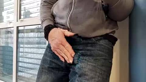 Snapshot of bulkyboners chatting on 2, 2, 2025 ejaculation for 250 online show from 2, 2, 2025