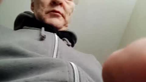 Snapshot of bulkyboners chatting on 2, 2, 2025 ejaculation for 250 online show from 2, 2, 2025