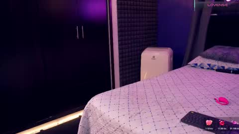 Bunny and The Rock online show from 3, 12, 2025