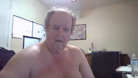 Snapshot of bullfrogg5050 chatting on 22, 9, 2025 bullfrogg5050 online show from 22, 9, 2025