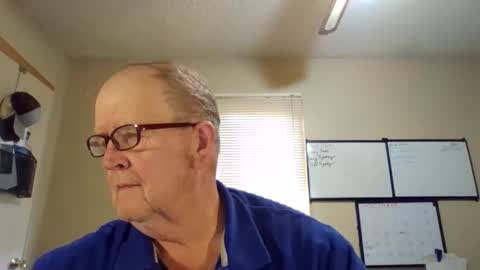 Snapshot of bullfrogg5050 chatting on 9, 11, 2025 bullfrogg5050 online show from 9, 11, 2025