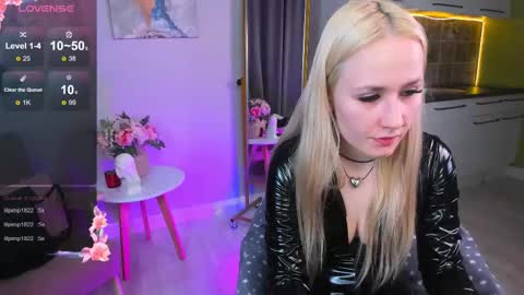 Snapshot of bunny__of_love chatting on 4, 3, 2025 Sasha online show from 4, 3, 2025