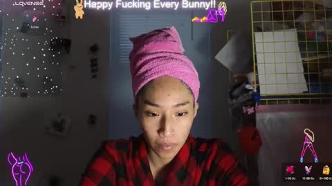 Tokki  bunny  online show from 6, 1, 2025