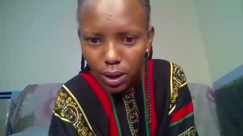 bunnydiva_ online show from 2, 12, 2025