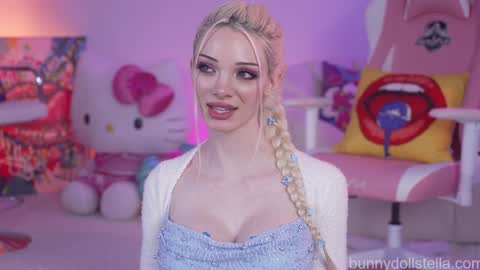 Snapshot of bunnydollstella chatting on 26, 10, 2025 Stella online show from 26, 10, 2025