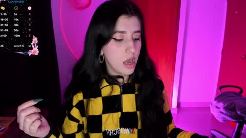 Snapshot of bunnyy09 chatting on 28, 12, 2024 Jess online show from 28, 12, 2024