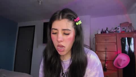 Snapshot of bunnyy09 chatting on 30, 10, 2025 Jess online show from 30, 10, 2025